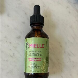 Rosemary Mint Scalp & Hair Strengthening Oil - Green